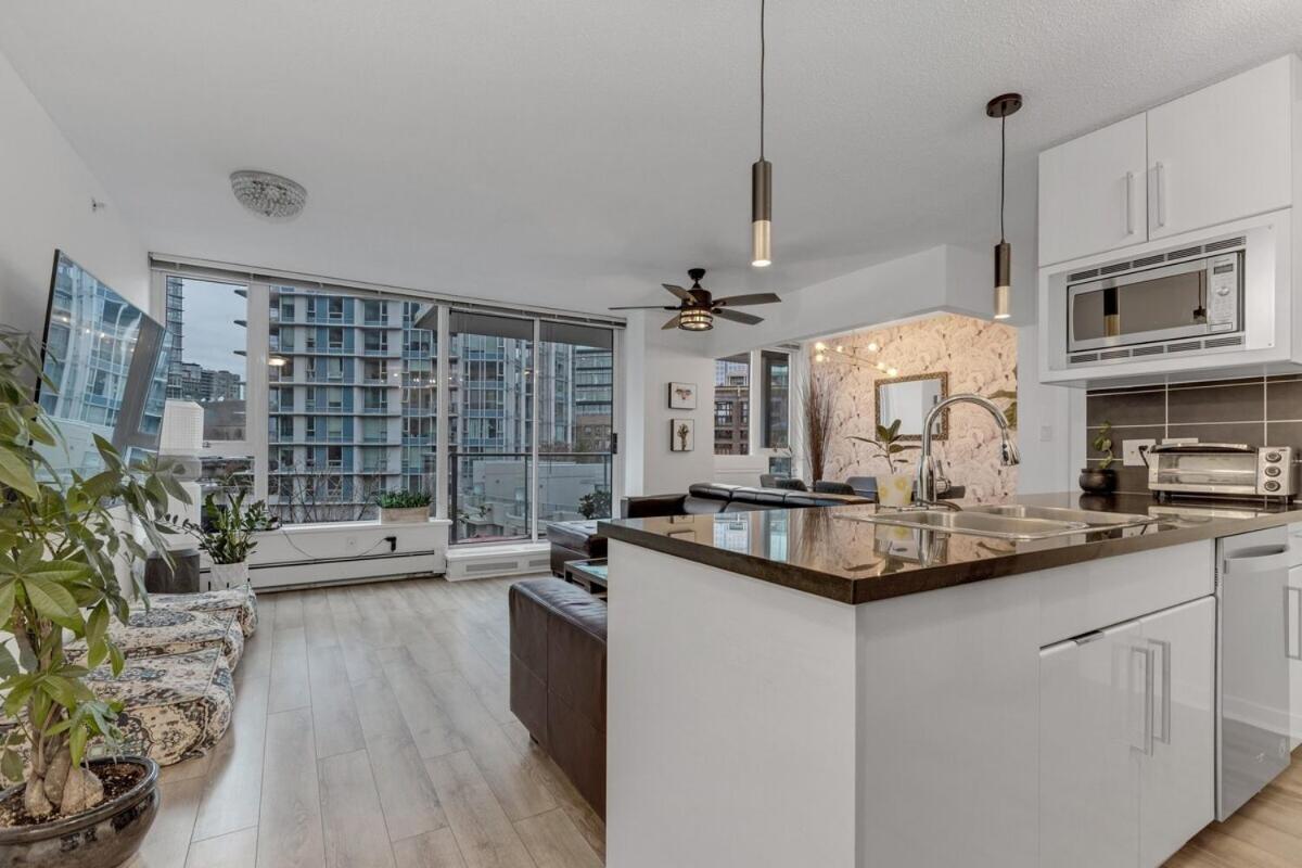 Gastown Downtown Apartment Very Central แวนคูเวอร์ ภายนอก รูปภาพ