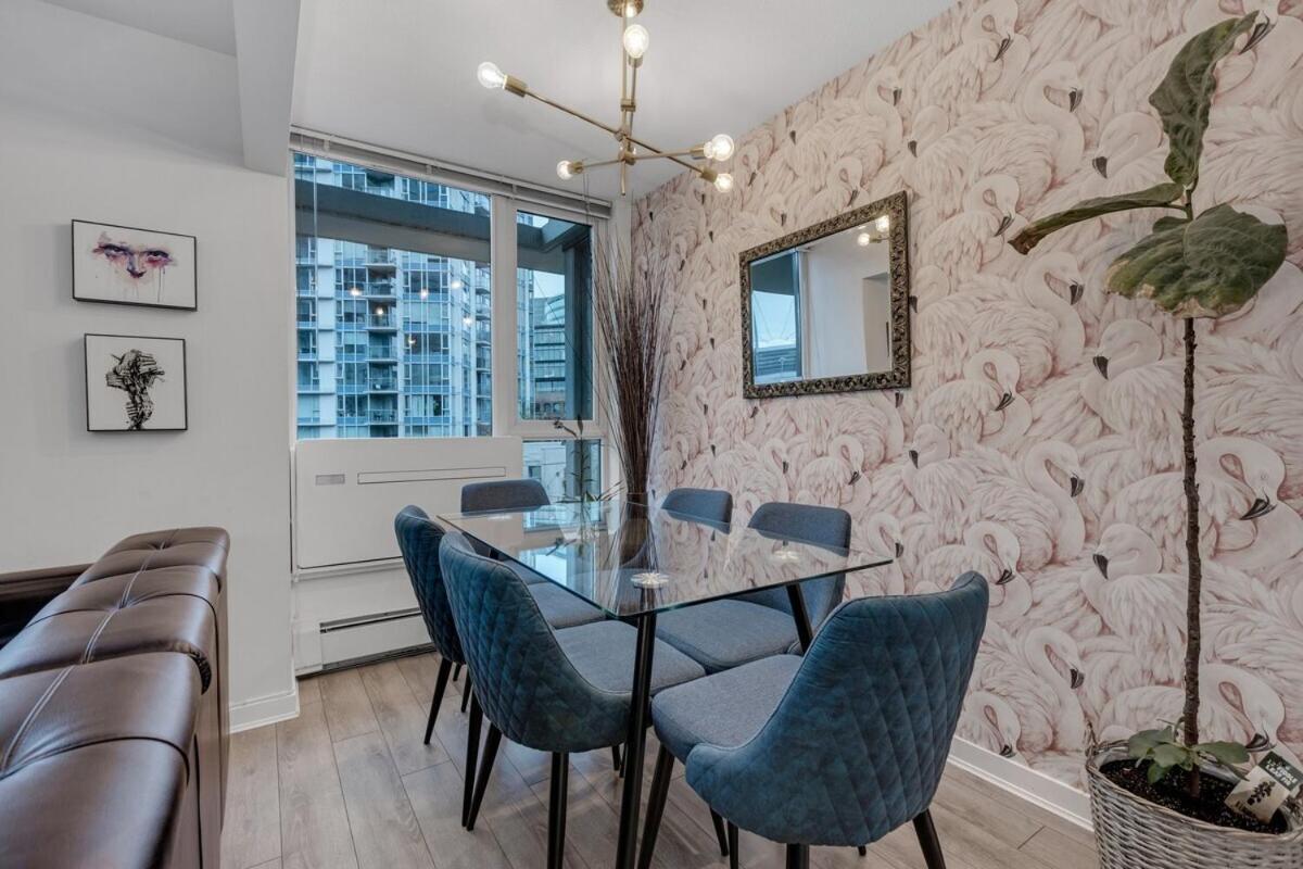 Gastown Downtown Apartment Very Central แวนคูเวอร์ ภายนอก รูปภาพ